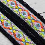 チロリアンテープ　フリンジ　刺繍
