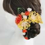 華かさなり。水引細工のヘアクリップセット（濃黄）