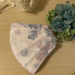 通気性抜群❣️ピンクとブルーの花柄が可愛いマスクカバー♡肌に優しい　息がしやすい