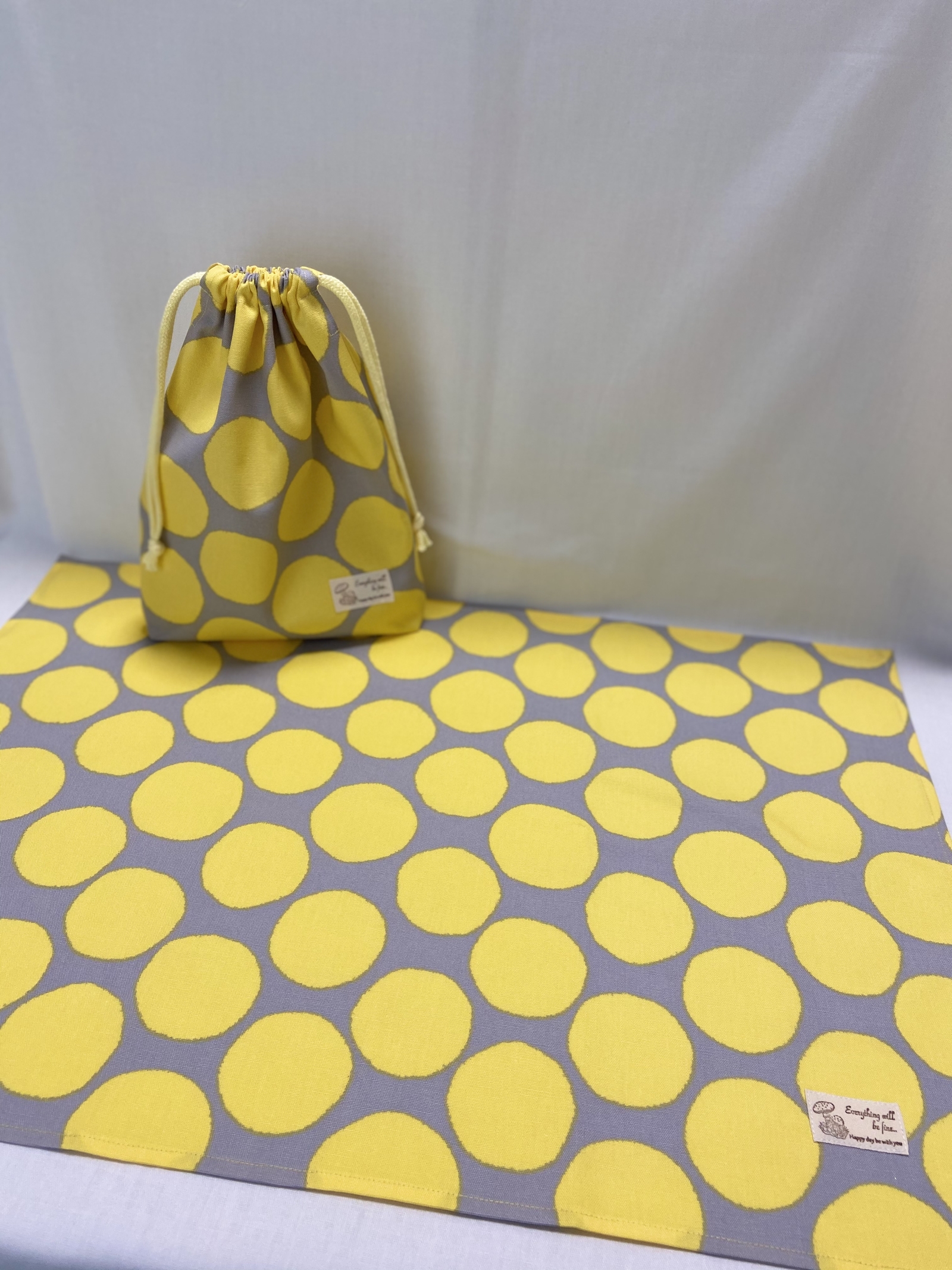 ハンドメイド⭐︎給食セット 26. 生成りどうぶつ ハンドメイド⭐︎給食セット 26. 生成りどうぶつ