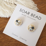 ビーズ刺繍スワロフスキーピアス/イヤリング