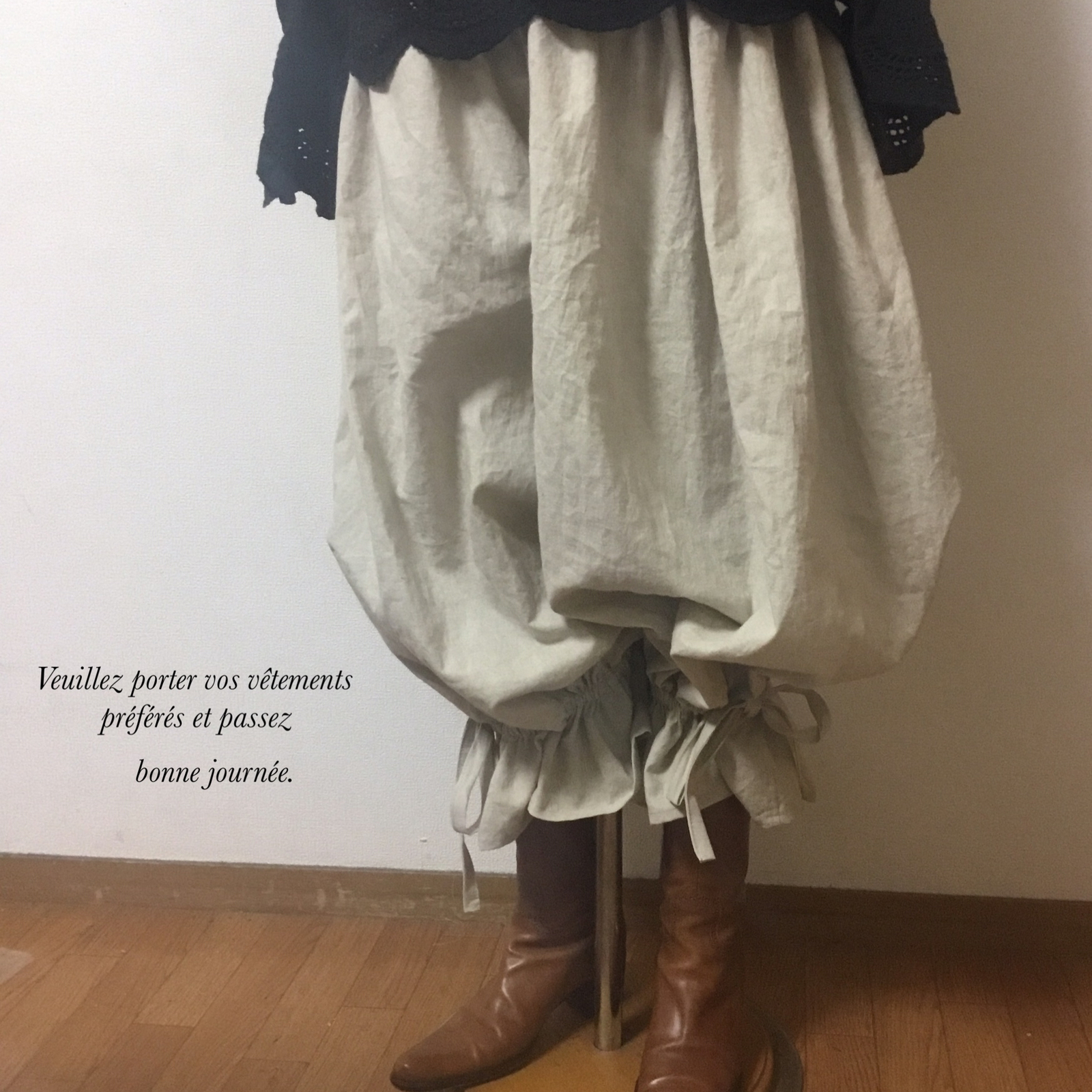 エプロンタックワンピース　リネン　ハンドメイド　きなり 45be8eb5267b37abedae932ac5d010