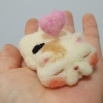 うつ伏せねんね 子ブサネコさん