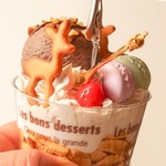 バンビクッキーのチョコパフェメモスタンド