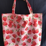 エコバッグ　大っきいいちご🍓　(ピンク)