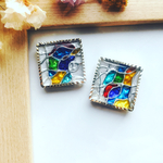 水面のような輝くカラフルレジン