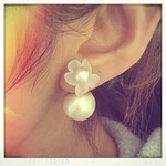 アクリル花の2WAYピアス