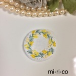 ミモザの花刺繍 ブローチ／ヘアゴム