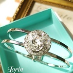 【再再販】☆SWAROVSKI　バングル☆クリスタルビジュー