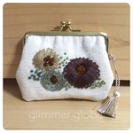 花刺繍 がま口のミニポーチ 濃紫