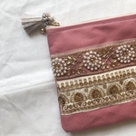 【金額訂正】くすみピンク　パール刺繍ポーチ