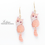 揺れるにゃんにゃん(440) ピアス/イヤリング/ノンホールピアス/樹脂ピアス