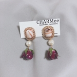 【ピアス】ホワイトマーブルスクエア×バラ
