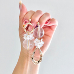 再販✨𓐍アシンメトリー　クリアボール×フラワー×リング𓐍ピアス　イヤリング　樹脂　大人可愛い　カジュアル　ニュアンス　揺れる　ガラス　じゃらじゃら　結婚式　入学　二次会　ドレス　花嫁