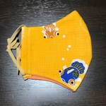 金魚浴衣マスク／薄オレンジゴム (綿100％浴衣生地　内側：オレンジ／自然染料) 大きめサイズ 