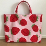 イチゴ🍓レッスンバッグ