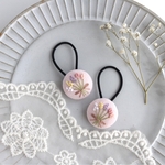 春限定　花束刺繍ヘアゴム　さくらミルク色　キッズ用