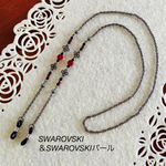 魅力的な黒色＆赤色SWAROVSKI メガネチェーン