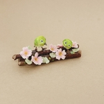 M様専用ページ　桜をお花見＊ミニチュアメジロの仲良しペア