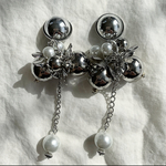 シルバーフラワーピアス