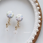 刺繍のイヤリングorピアス・彩雲《リーフ》