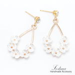 しずく×白い花(448) ピアス/ノンホールピアス/樹脂ピアス