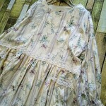 コットンクラシックフラワーのワンピ♪