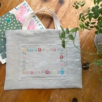 手刺繍のレッスンバッグ