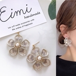 【EIMI】刺繍パールゴールドフラワー*✲ﾟ*｡ 