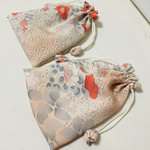 正絹お着物リメイク　お花模様　巾着２つセット