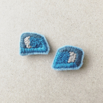 ash blue×gray刺繍ピアス