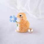 【3/5 19時発売】花うさぎさんのビーズ刺繍ブローチ［オレンジロップイヤーうさぎ］