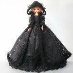 ジェニーちゃんの黒の植物柄レース地ロングドレス＋フード付きローブ