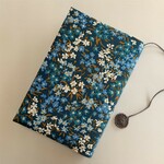 単行本　リバティ プリント使用　ブックカバー　*　シー・ブロッサムズ  Sea Blossoms