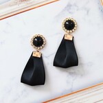 サテンリボンタッセルピアス・ブラック