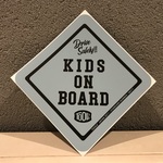"KIDS ON BOARD" SIGN STICKER【Pale Blue】 　(キッズオンボード　サイン　ステッカー　ペイルブルー)