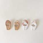 [ ランダム発送 ] いちご頭巾🍓うさくま刺繍ピンバッジ