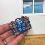 ミニチュアトランクＳブルー　ステッカー
