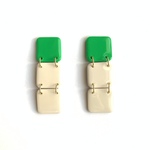 square bicolor dangle 【green×off-white】バイカラートリプルピアス/イヤリング(アレルギー対応)