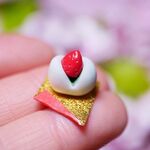 いちご大福🍓抹茶あん　１個　ミニチュア