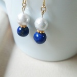 ✧ラピスラズリとコットンパールのピアス✧～an azure blue semiprecious stone～
