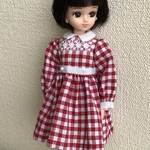 リカちゃん服(刺繍のワンピース)