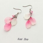 さくら花びらとスワロフスキーピアス/イヤリング  