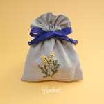 手刺繍巾着ポーチ ❁ ミモザ①