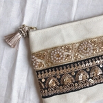 パール刺繍ポーチ　ホワイト