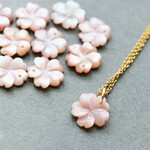半額SALE【残り14】桜　ピンクシェル　フラワーカット　約40cm　サージカルステンレスネックレス 