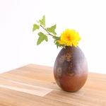 備前焼　卵形の一輪挿し【A】【陶器・花器・花入れ・フラワーベース】
