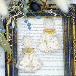 ホワイト×アイボリー✳︎つぶつぶビーズと刺繍リボンのイヤリング