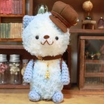 探検家・猫のあみぐるみ(水色)