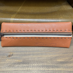 革のペンケース